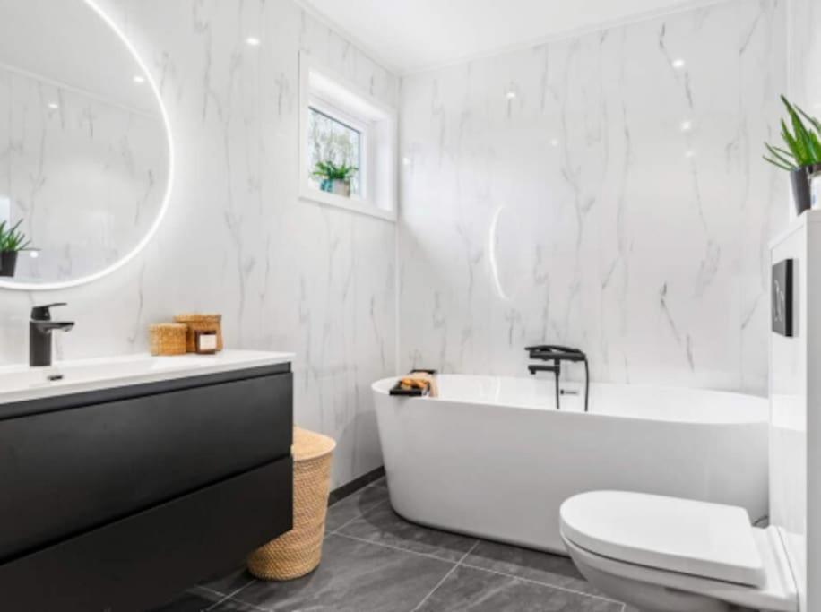 Tranquil Haven Villa โอเลซุนด์ ภายนอก รูปภาพ